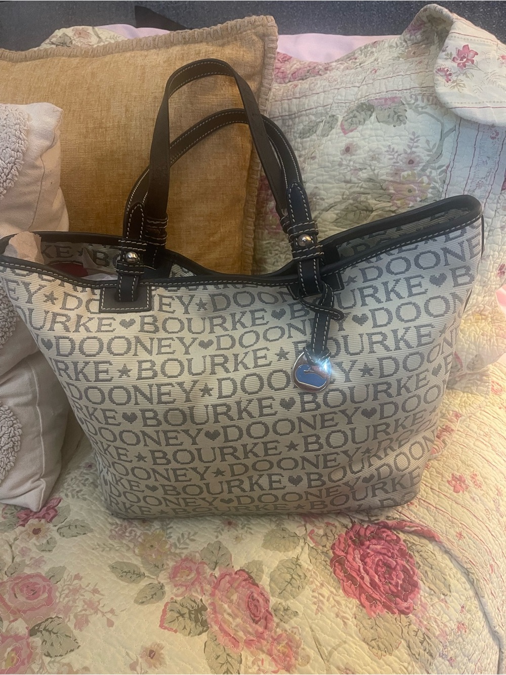 Dooney & Bourke signature Logo Tote